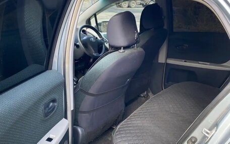 Toyota Vitz, 2006 год, 455 000 рублей, 4 фотография