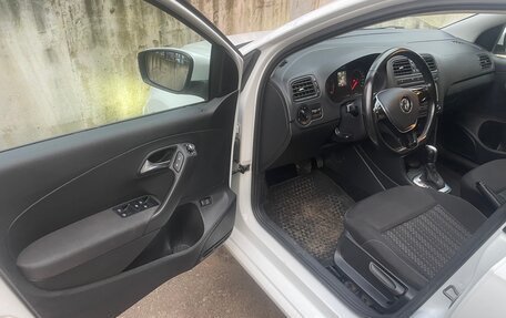 Volkswagen Polo VI (EU Market), 2018 год, 1 200 000 рублей, 8 фотография