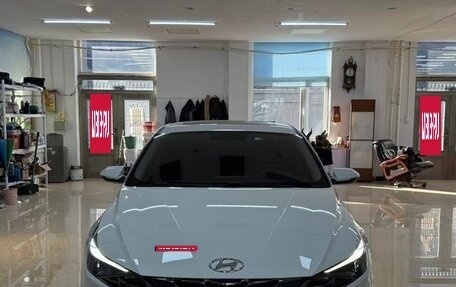 Hyundai Elantra, 2022 год, 1 550 000 рублей, 2 фотография