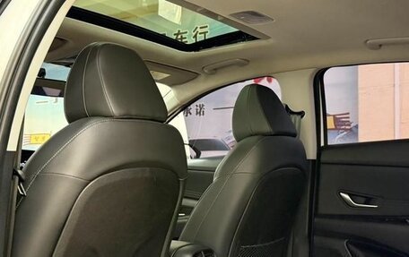 Hyundai Elantra, 2022 год, 1 550 000 рублей, 13 фотография