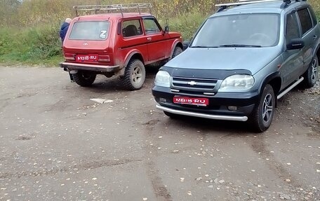 Chevrolet Niva I рестайлинг, 2006 год, 330 000 рублей, 1 фотография