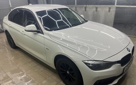 BMW 3 серия, 2018 год, 1 810 000 рублей, 4 фотография