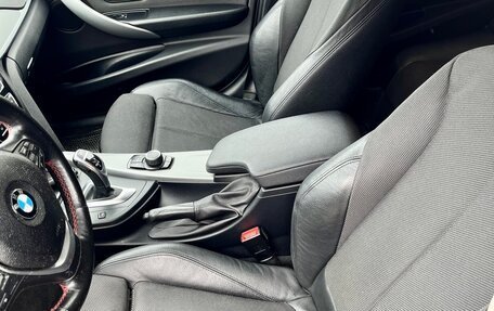 BMW 3 серия, 2018 год, 1 810 000 рублей, 18 фотография