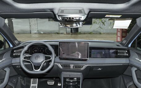 Volkswagen Tiguan, 2025 год, 4 730 000 рублей, 8 фотография