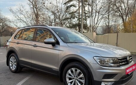 Volkswagen Tiguan II, 2017 год, 2 300 000 рублей, 16 фотография