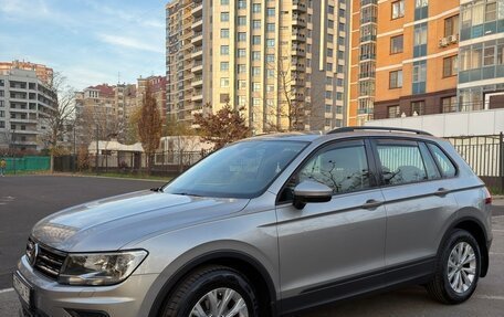 Volkswagen Tiguan II, 2017 год, 2 300 000 рублей, 20 фотография