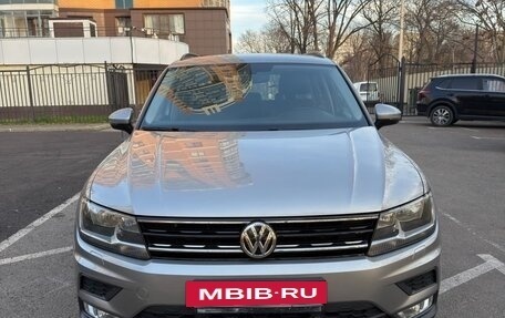 Volkswagen Tiguan II, 2017 год, 2 300 000 рублей, 18 фотография