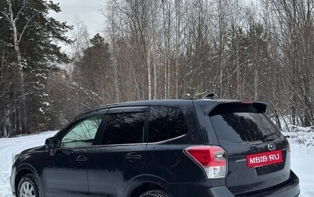 Subaru Forester, 2015 год, 1 900 000 рублей, 6 фотография