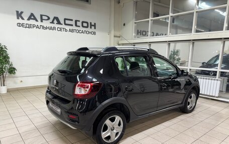 Renault Sandero II рестайлинг, 2014 год, 960 000 рублей, 2 фотография