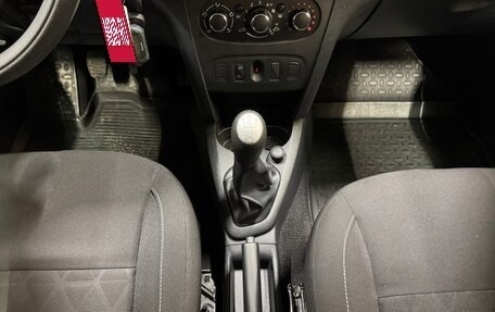 Renault Sandero II рестайлинг, 2014 год, 960 000 рублей, 13 фотография