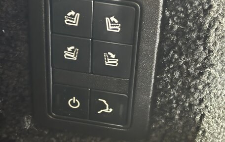 Land Rover Range Rover IV рестайлинг, 2016 год, 5 690 000 рублей, 8 фотография