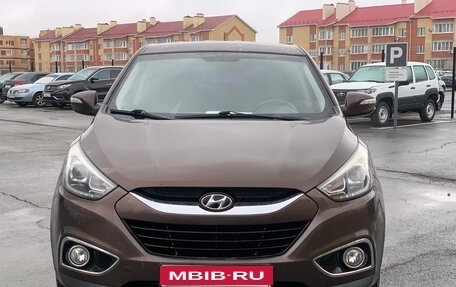 Hyundai ix35 I рестайлинг, 2013 год, 1 090 000 рублей, 2 фотография