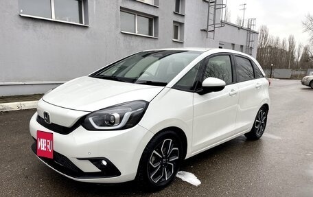 Honda Fit, 2020 год, 1 570 000 рублей, 2 фотография