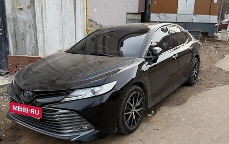 Toyota Camry, 2019 год, 1 930 000 рублей, 7 фотография