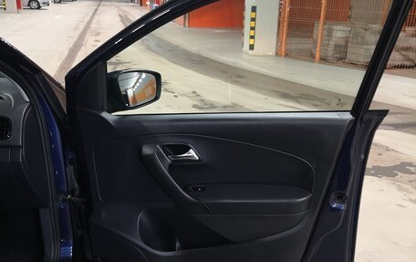 Volkswagen Polo VI (EU Market), 2013 год, 650 000 рублей, 17 фотография