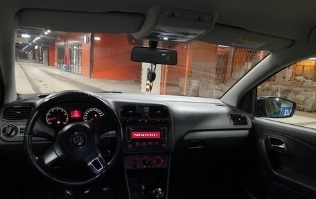 Volkswagen Polo VI (EU Market), 2013 год, 650 000 рублей, 11 фотография