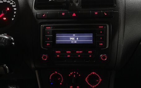 Volkswagen Polo VI (EU Market), 2013 год, 650 000 рублей, 30 фотография