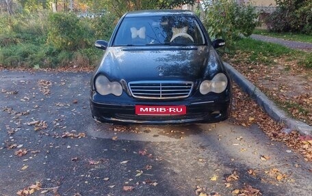 Mercedes-Benz C-Класс, 2001 год, 500 000 рублей, 1 фотография