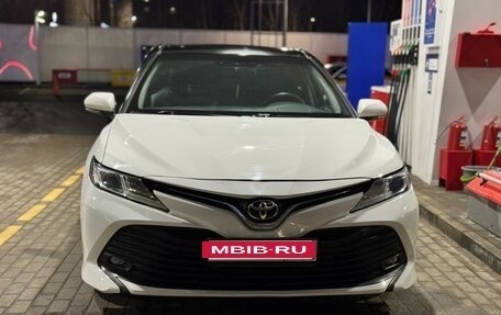 Toyota Camry, 2020 год, 1 675 000 рублей, 9 фотография