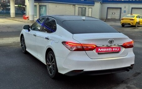 Toyota Camry, 2020 год, 1 675 000 рублей, 7 фотография