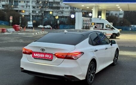 Toyota Camry, 2020 год, 1 675 000 рублей, 6 фотография