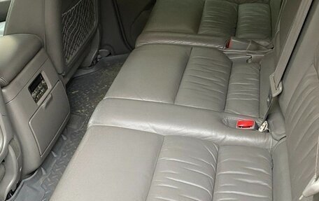 Toyota Land Cruiser 100 рестайлинг 2, 2005 год, 2 999 000 рублей, 2 фотография