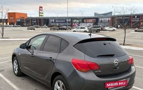 Opel Astra J, 2011 год, 567 000 рублей, 3 фотография