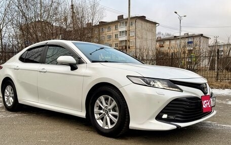 Toyota Camry, 2019 год, 2 750 000 рублей, 3 фотография