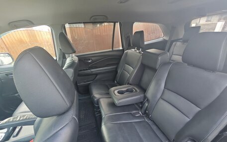 Honda Pilot III рестайлинг, 2017 год, 3 350 000 рублей, 9 фотография