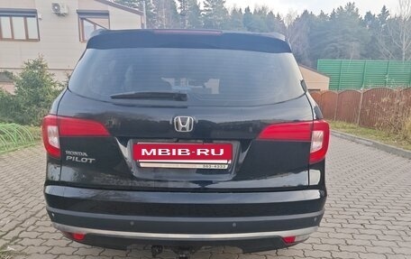 Honda Pilot III рестайлинг, 2017 год, 3 350 000 рублей, 6 фотография