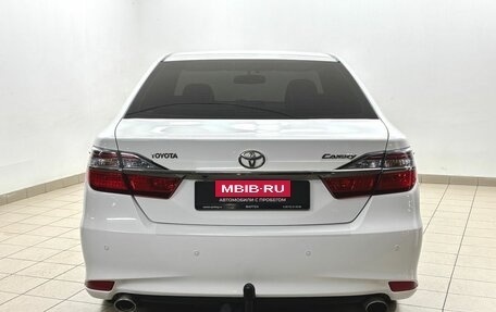Toyota Camry, 2016 год, 1 850 000 рублей, 5 фотография