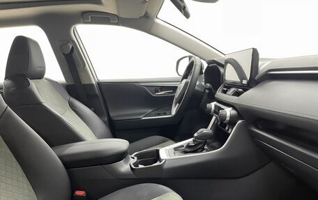 Toyota RAV4, 2025 год, 4 650 000 рублей, 12 фотография