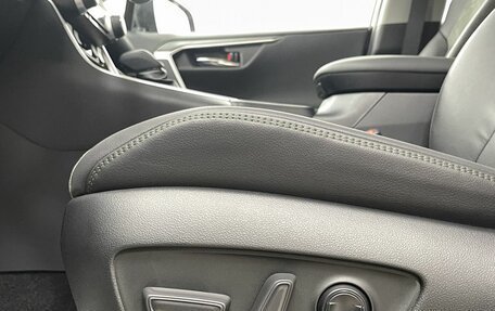 Toyota RAV4, 2025 год, 4 650 000 рублей, 14 фотография