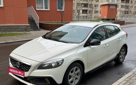 Volvo V40 Cross Country I, 2013 год, 1 325 000 рублей, 3 фотография
