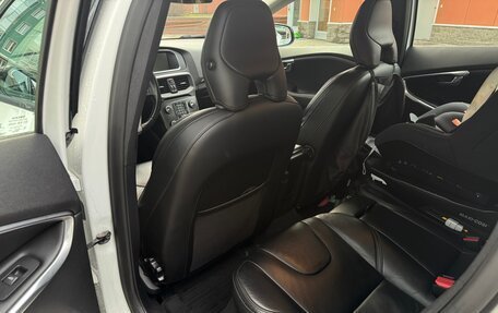 Volvo V40 Cross Country I, 2013 год, 1 325 000 рублей, 16 фотография