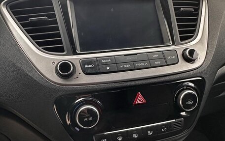 Hyundai Solaris II рестайлинг, 2017 год, 1 350 000 рублей, 11 фотография