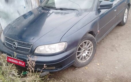 Opel Omega B, 2000 год, 215 000 рублей, 1 фотография