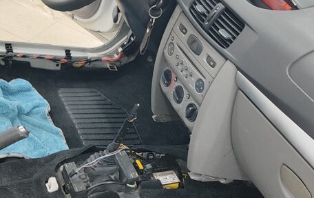 Renault Symbol, 2011 год, 520 000 рублей, 16 фотография