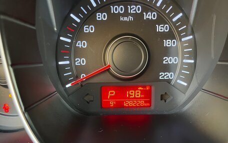 KIA Rio III рестайлинг, 2015 год, 1 100 000 рублей, 19 фотография