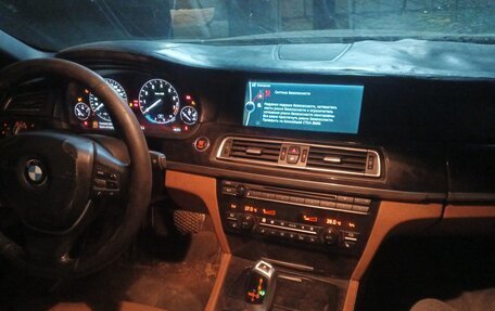 BMW 7 серия, 2010 год, 700 000 рублей, 3 фотография