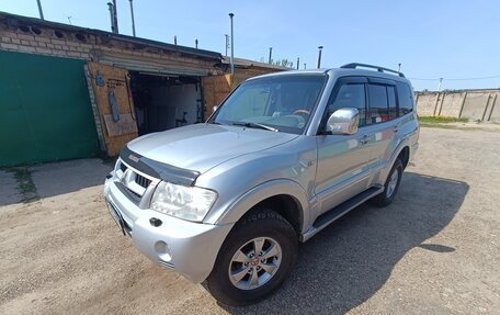 Mitsubishi Pajero III рестайлинг, 2004 год, 800 000 рублей, 4 фотография