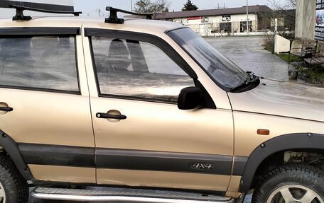 Chevrolet Niva I рестайлинг, 2005 год, 360 000 рублей, 2 фотография