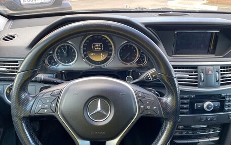 Mercedes-Benz E-Класс, 2012 год, 1 450 000 рублей, 11 фотография