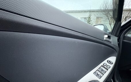 Hyundai Solaris II рестайлинг, 2015 год, 1 230 000 рублей, 11 фотография