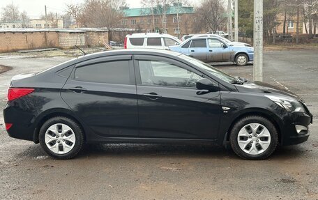 Hyundai Solaris II рестайлинг, 2015 год, 1 230 000 рублей, 3 фотография