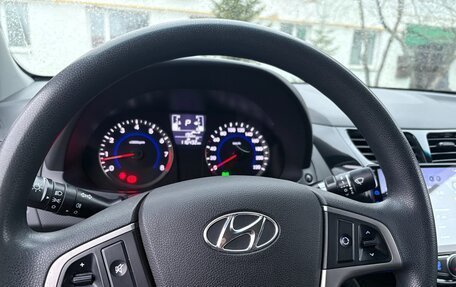 Hyundai Solaris II рестайлинг, 2015 год, 1 230 000 рублей, 10 фотография