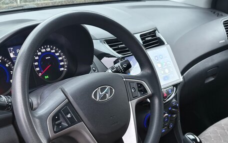 Hyundai Solaris II рестайлинг, 2015 год, 1 230 000 рублей, 7 фотография