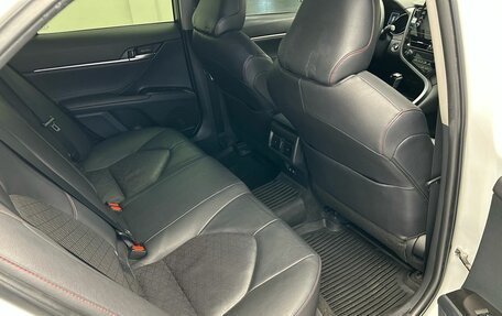 Toyota Camry, 2021 год, 3 289 900 рублей, 14 фотография