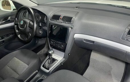 Skoda Octavia, 2012 год, 899 000 рублей, 10 фотография