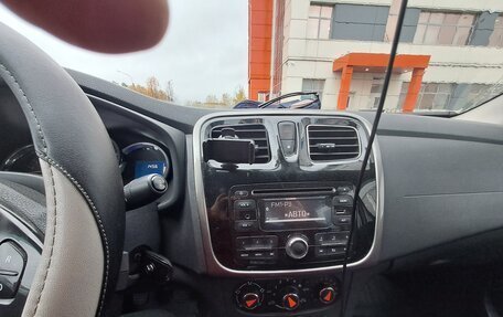 Renault Logan II, 2016 год, 750 000 рублей, 4 фотография